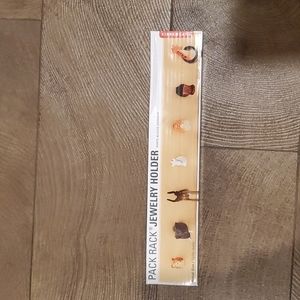 Kikkerland Jewelry Holder